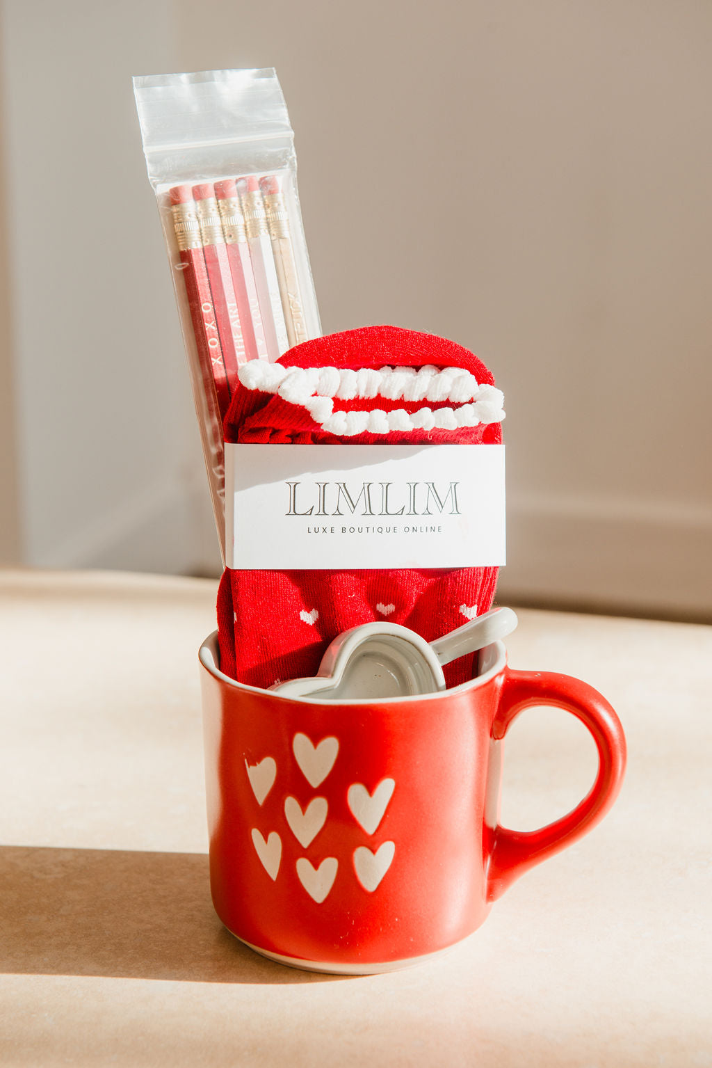 Mystery Gift - Love Mugs